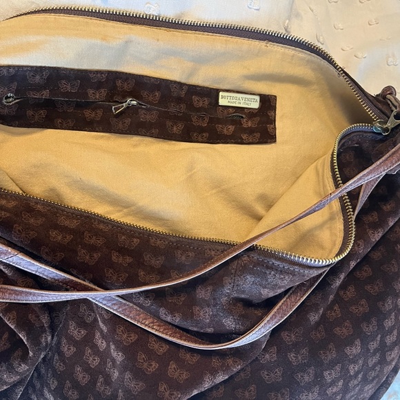 Botega Veneta suede bag with butterfly print. Dark brown. Vintage. Good shape. - Picture 2 of 10